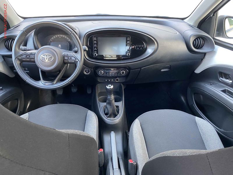 Toyota Aygo (2023) 1.0i, Kamera, AC - fotka 8 z 18