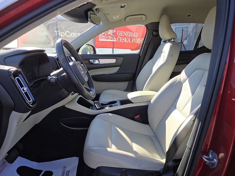 Volvo XC40 (2019) 2,0D3 1.majitel - fotka 8 z 11
