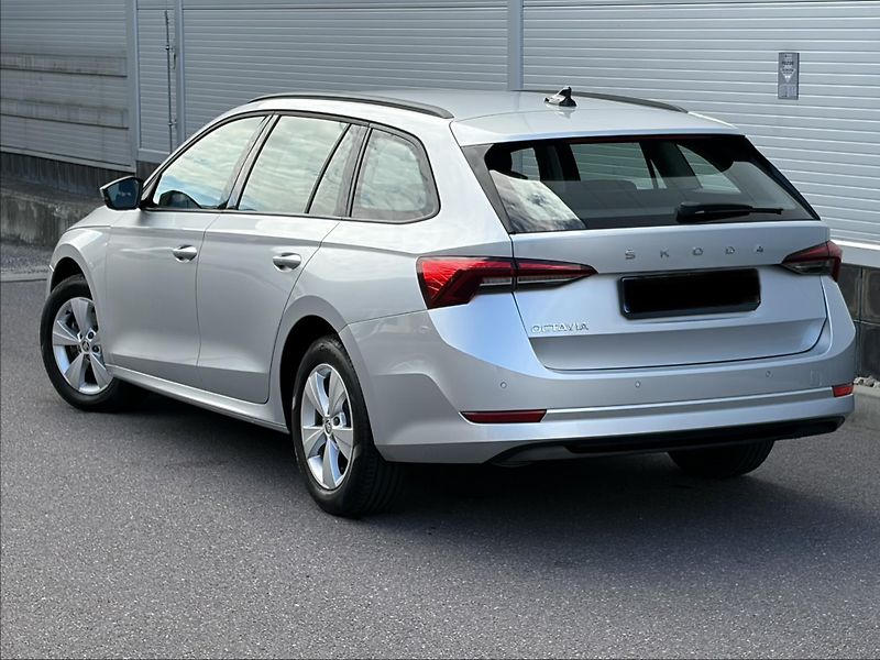 Škoda Octavia (2022) 2.0TDi DSG/BEZ NEHODY/ACC/NAVI - fotka 7 z 26