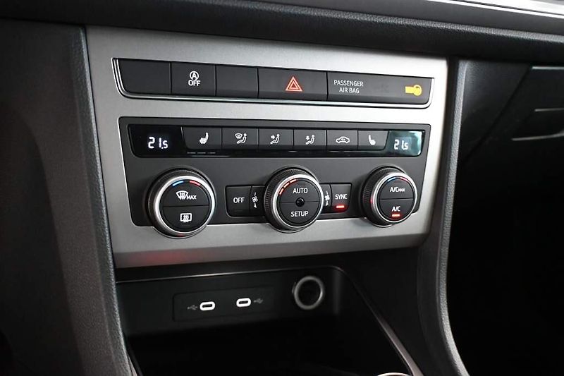 Seat Ateca (2023) 2.0 LED XPERIENCE Virtual Tažn - fotka 21 z 33