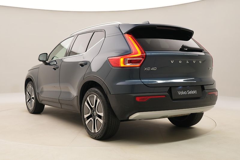 Volvo XC40 B4 AWD INSCRIPTION AUT CZ - fotka 10 z 42
