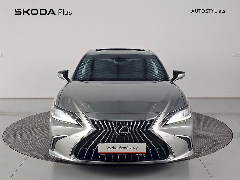 Lexus ES 300h (2025) 2.5HEV 218k BUSINESS EDITION - fotka 4 z 28