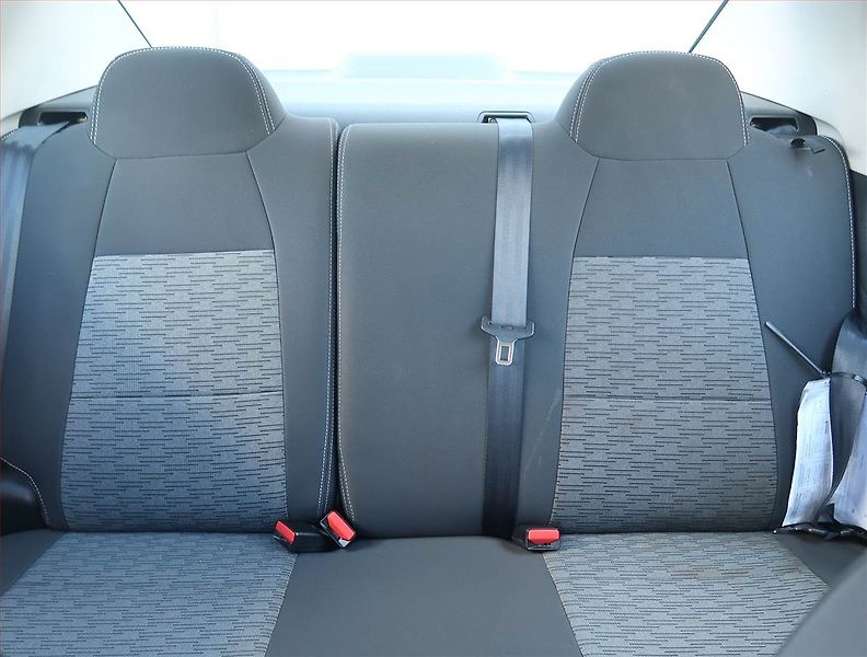 Citroën C-Elysée (2014) 1.2 VTi, Tempomat - fotka 10 z 17
