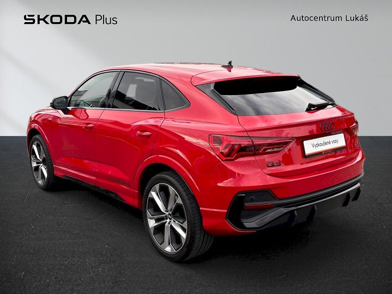 Audi Q3 (2021) Sportback S LINE 45 TFSI 180 K - fotka 16 z 28