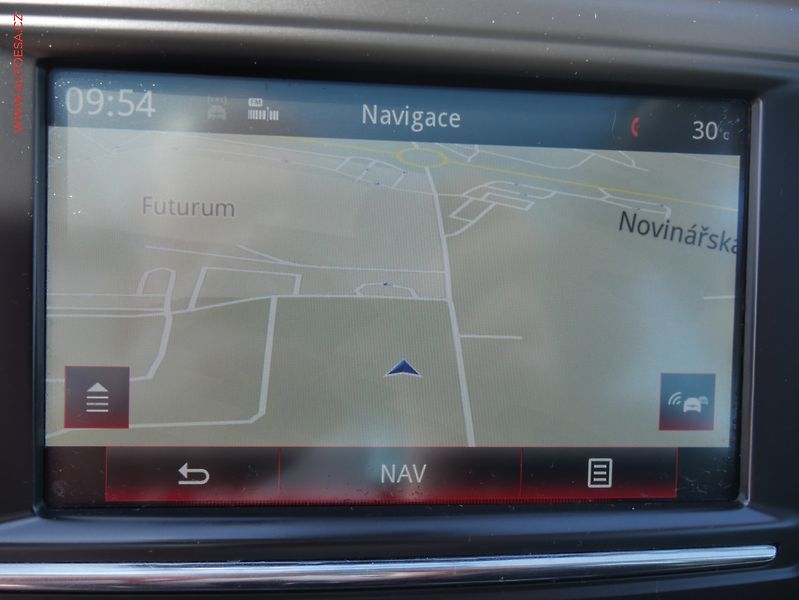 Renault Kadjar (2017) 1.2 TCe, ČR, AC, panor - fotka 15 z 15