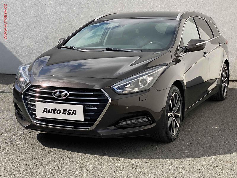 Hyundai i40 (2015) 1.7CRDi, 2.maj,ČR, Bixen - fotka 3 z 19
