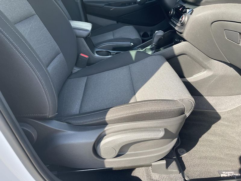 Hyundai Tucson 2.0d 136 KW AT 4x4 DPH-Top-ČR! - fotka 32 z 45