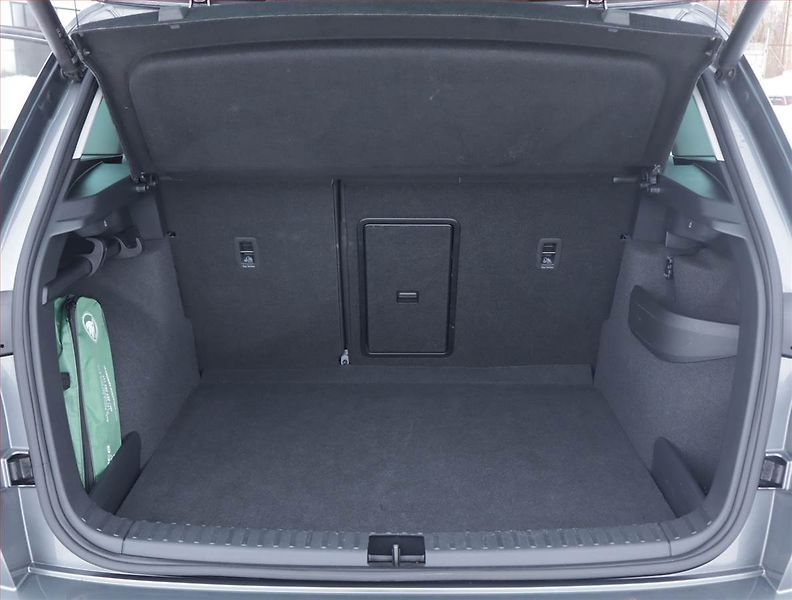 Škoda Karoq (2024) Fresh 1.5 TSI - fotka 14 z 22