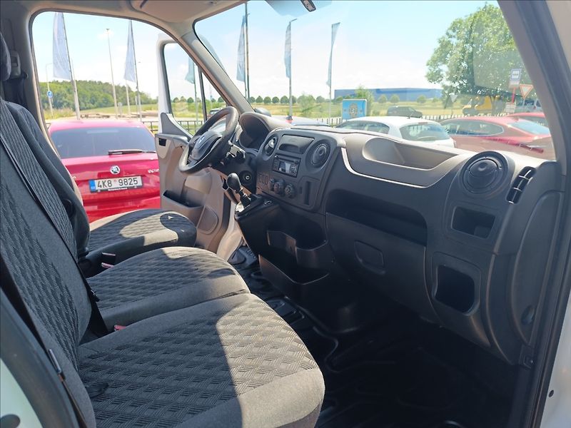 Renault Master 2,3 DCi - fotka 19 z 19