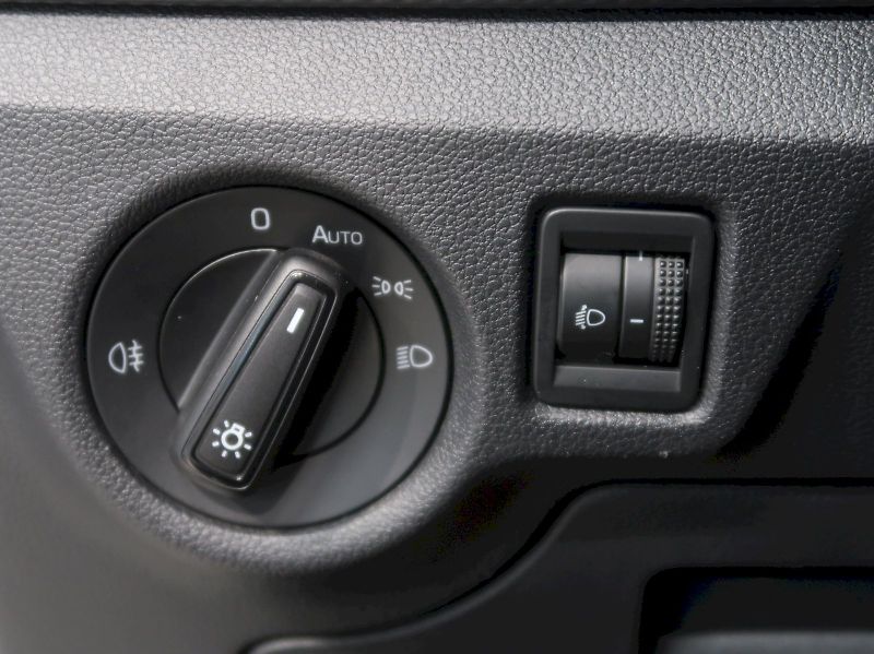 Škoda Kamiq (2023) AMBITION 1.5TSI 110KW - fotka 23 z 29