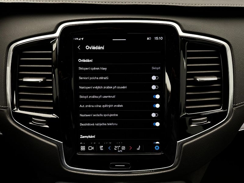Volvo XC90 B5 AWD PLUS BRIGHT AUT CZ - fotka 47 z 53
