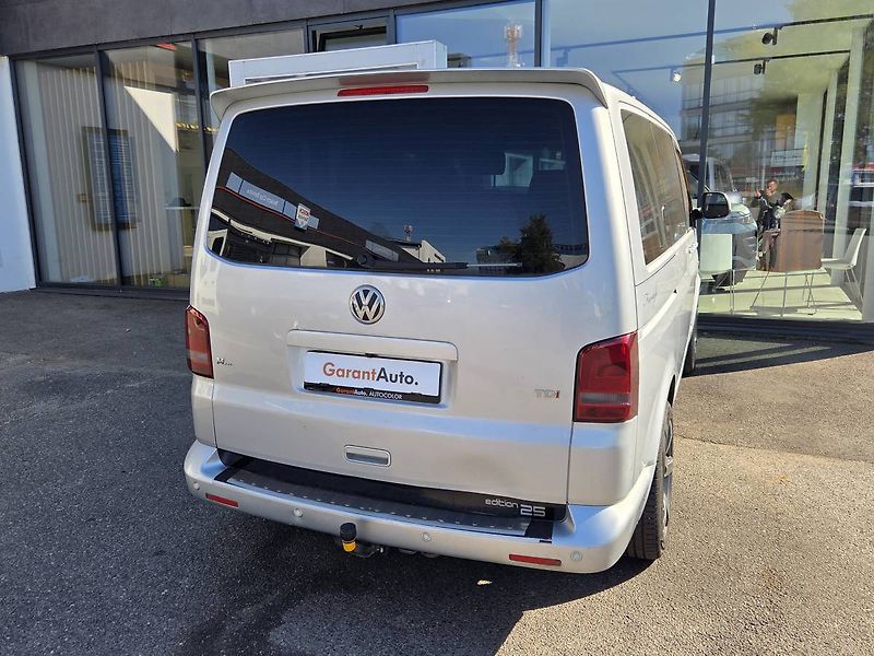 Volkswagen Multivan (2010) 2.0 TDI DSG 132kW - fotka 3 z 27