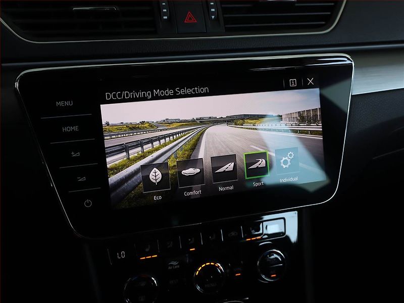 Škoda Superb (2018) 2.0 TDI, Automat, Kůže, Navi - fotka 23 z 25