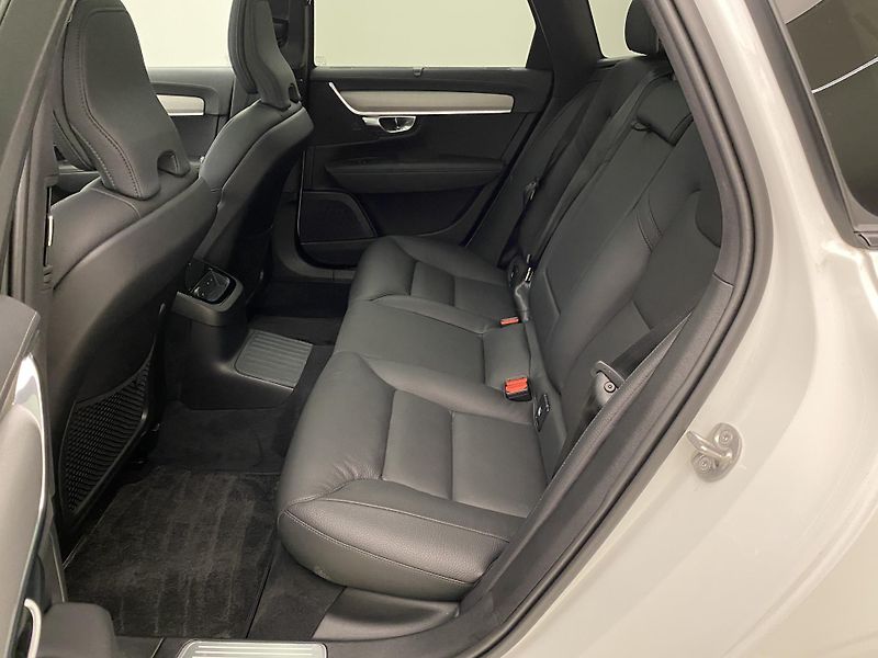 Volvo V90 T6 AWD RECHARGE DARK PLUS AUT - fotka 5 z 62