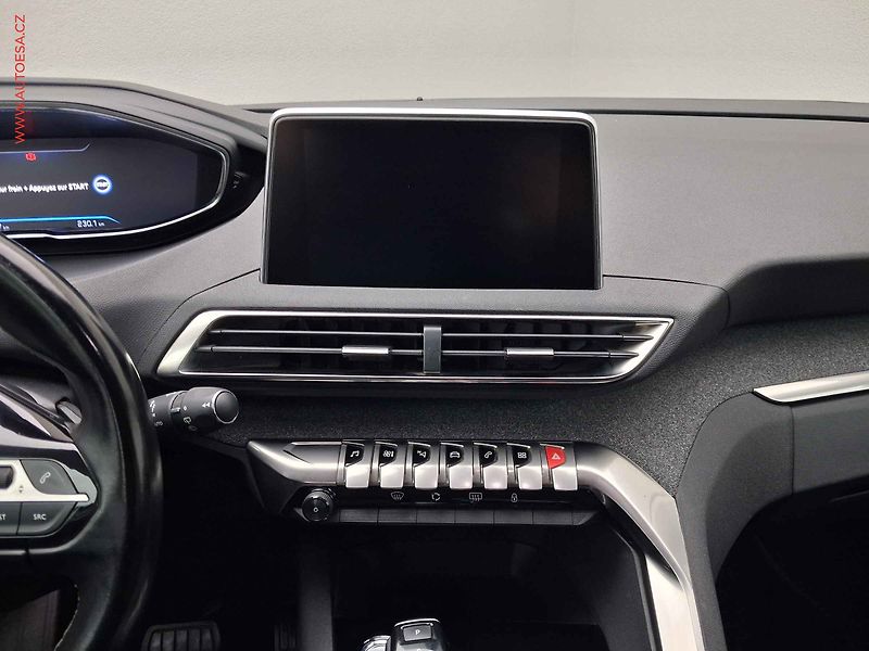 Peugeot 5008 (2019) 1.5 HDi 7míst, Allure, AT - fotka 12 z 17