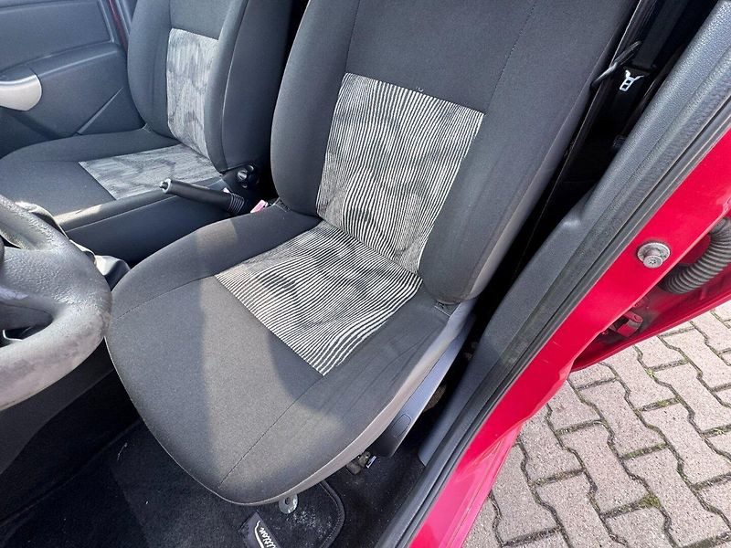 Dacia Sandero (2009) 1,2i 55KW BRZDY PNEU NOVÉ - fotka 23 z 43