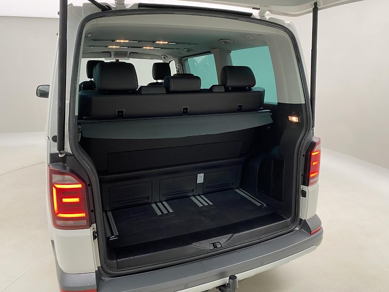 Volkswagen Multivan PANAMERICANA 2.0TDI DSG 7míst - fotka 6 z 45