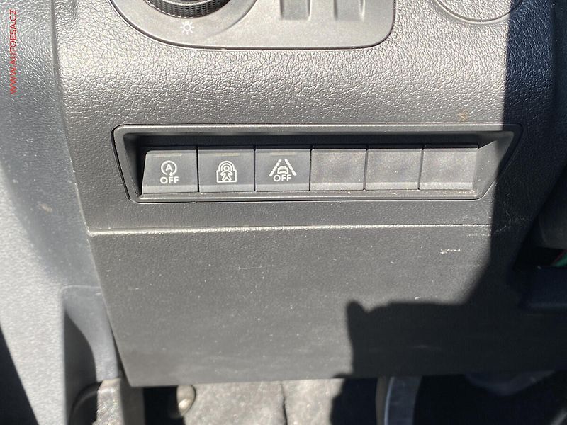 Opel Combo (2018) 1.5CDTi, ČR, 96kW, servis - fotka 16 z 19