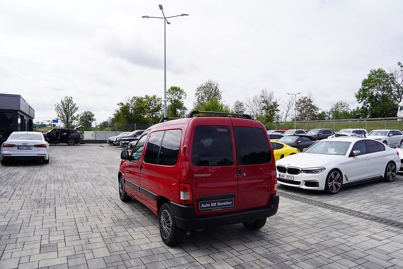 Peugeot Partner 1.4i, ČR, 5 míst - fotka 4 z 26