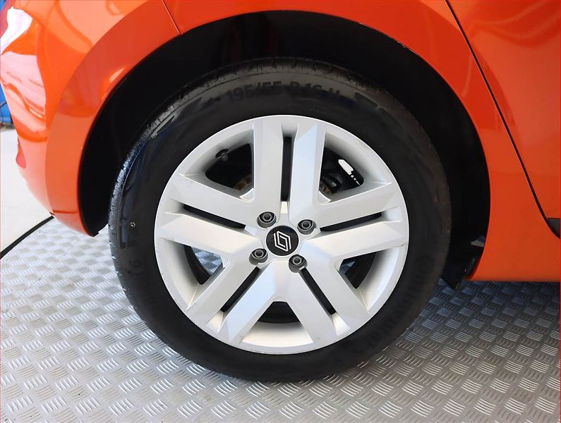 Renault Clio (2025) 1.0 TCe, Serv.kniha, Tempomat - fotka 15 z 20
