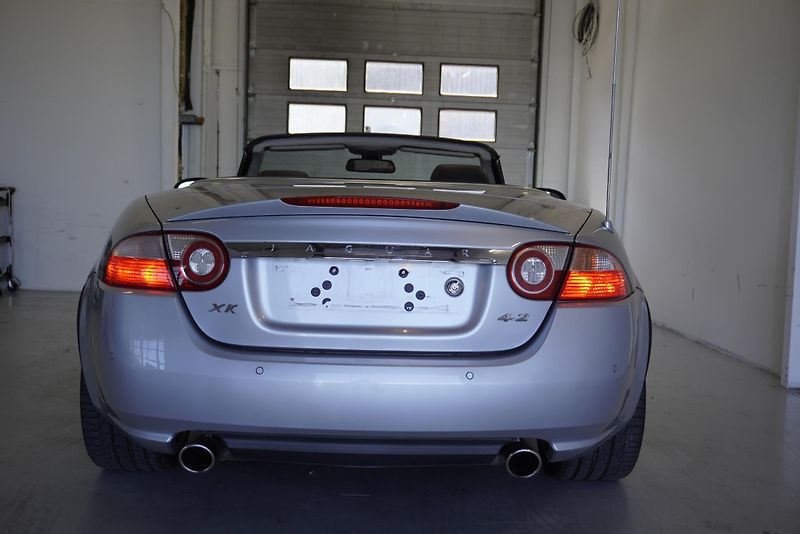 Jaguar XK 4.2 V8 kabrio - fotka 11 z 30