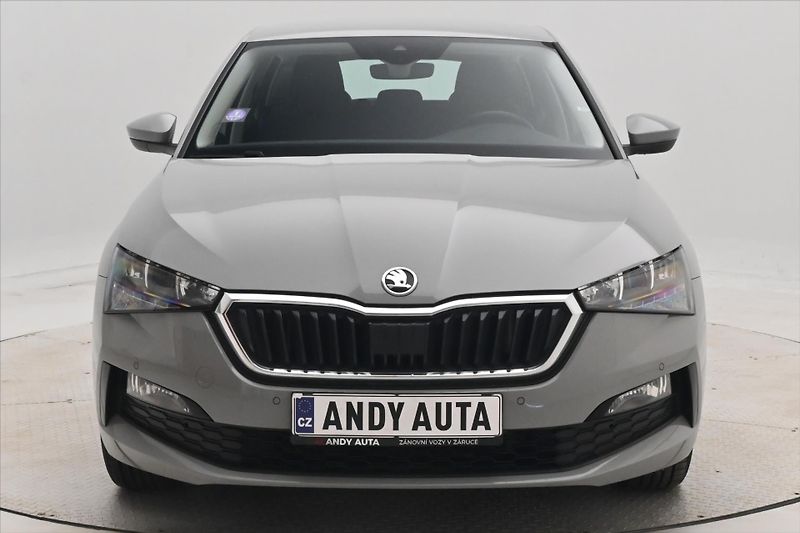 Škoda Scala 1,0 TSI 81 kW DSG Ambition Zár - fotka 2 z 30