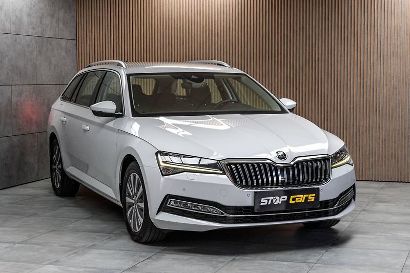 Škoda Superb 2.0 TDI REZERVACE - fotka 3 z 43