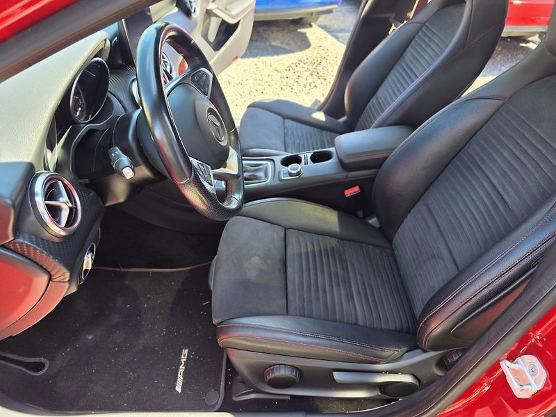 Mercedes-Benz Třídy A 220CDI AMG Harman Kardon - fotka 13 z 17