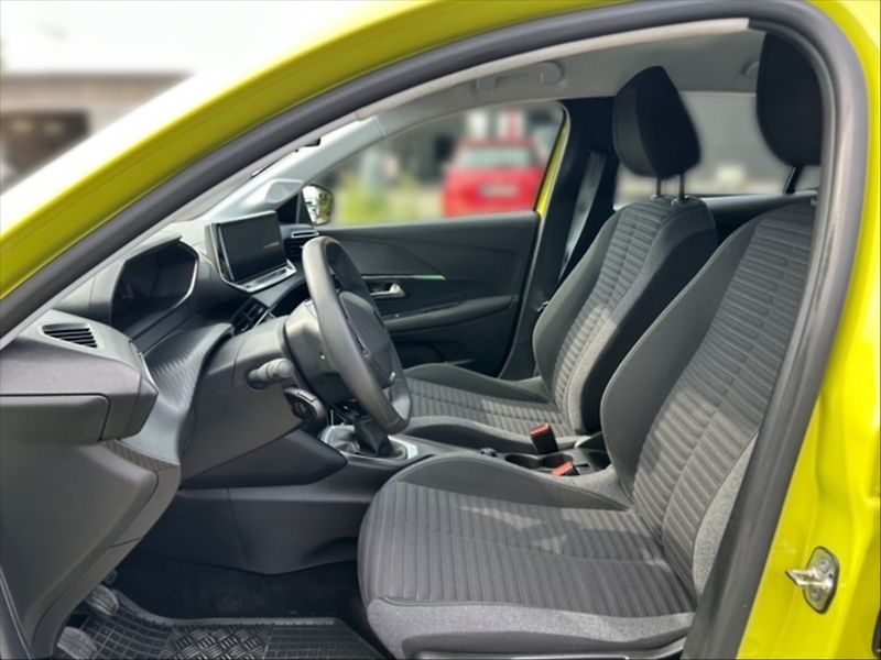 Peugeot 208 1,2 PT Active - fotka 7 z 11