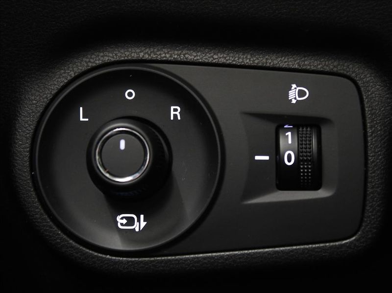 MG ZS 1,5 Hybrid+ Exclusive 29tkm.ČR - fotka 20 z 26