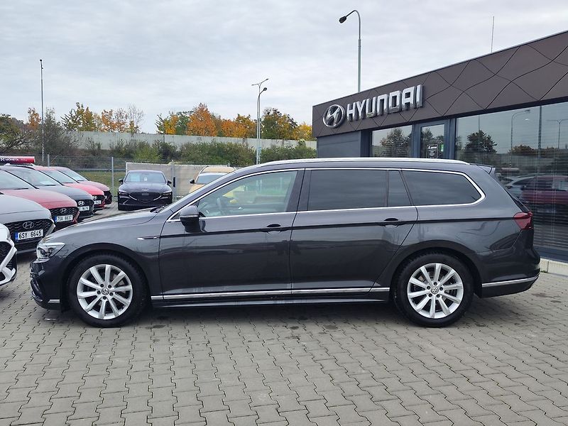 Volkswagen Passat 2.0 TDI/140kW R-Line DSG - fotka 8 z 37
