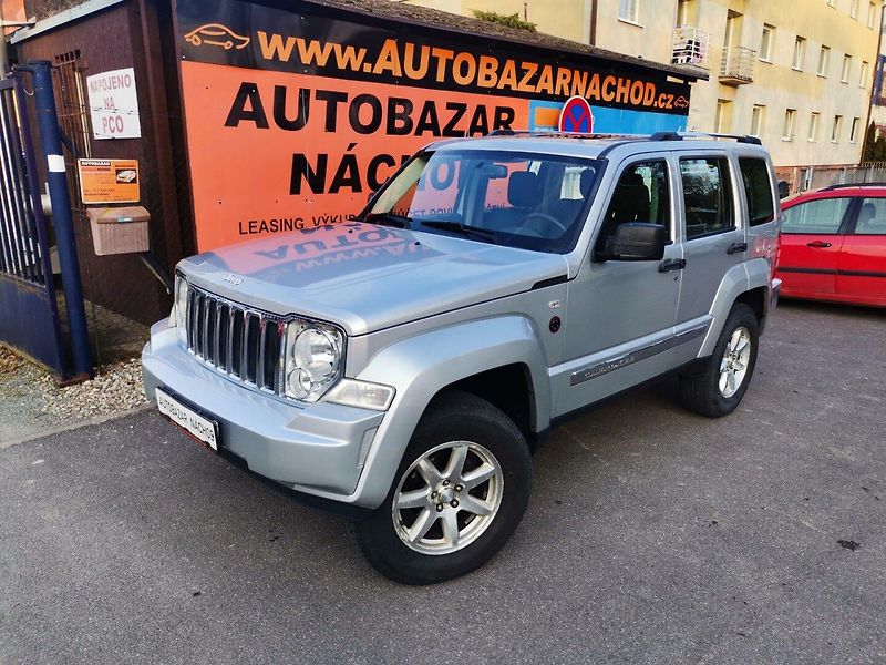 Jeep Cherokee (2009) 2.8CRD 130kw AUT 4x4 Tažné ČR - fotka 31 z 31