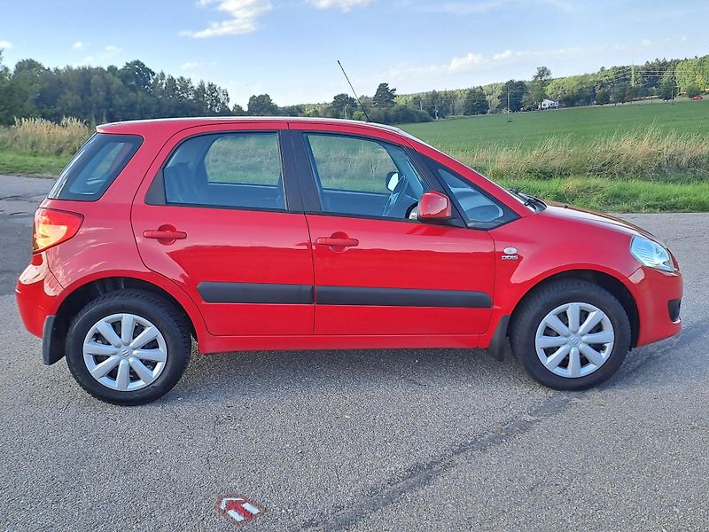 Suzuki SX4 (2008) 1.9 DDiS 2xKOLA, PĚKNÝ STAV - fotka 4 z 33