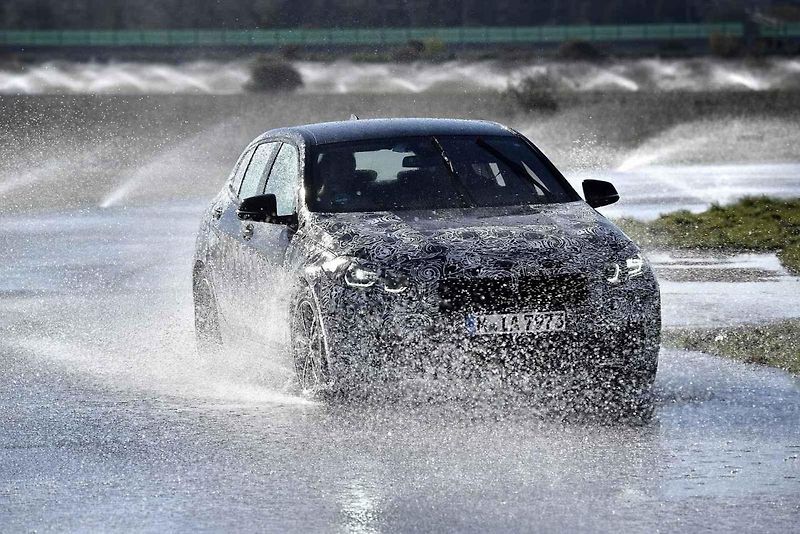 Nové BMW řady 1 dostane techniku elektromobilu i3 a nejvýkonnější 4válec v historii