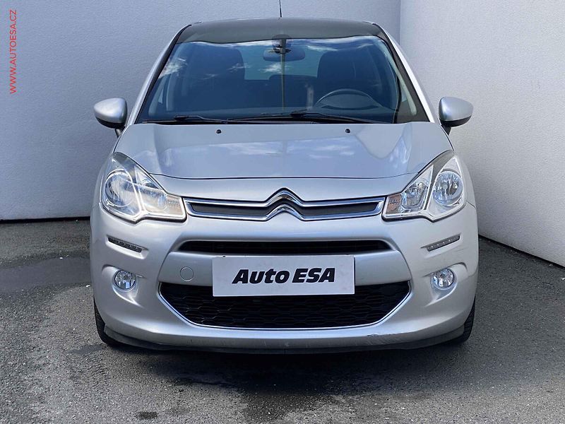 Citroën C3 (2016) 1.2 PT, Exclusive, navi - fotka 2 z 17