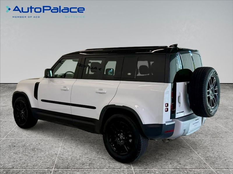 Land Rover Defender 3,0 110 SE D200 - fotka 6 z 27
