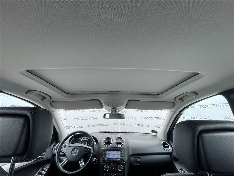 Mercedes-Benz Třídy M ML 350i, 4MATIC,200kW - fotka 18 z 24