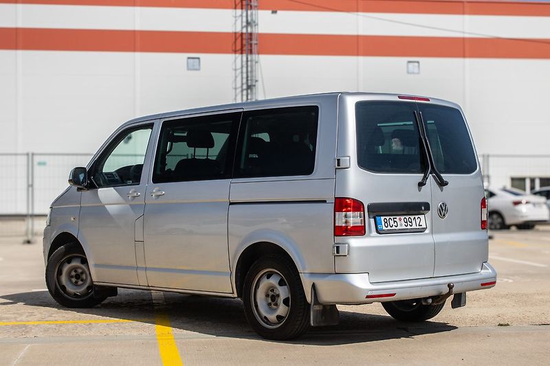 Volkswagen Caravelle 4Motion 2.0 BITDI - fotka 7 z 40