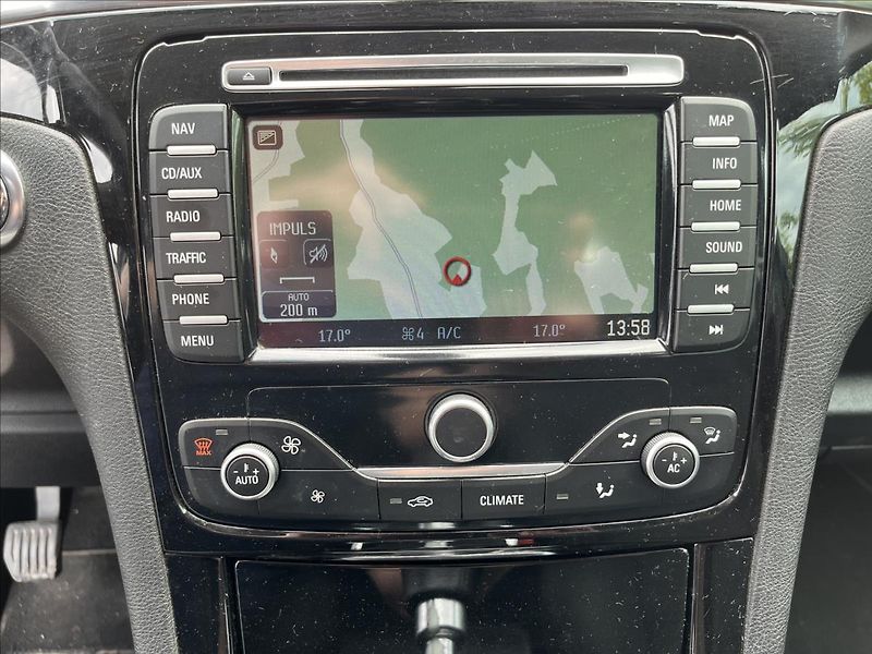 Ford S-MAX 2,0 TDCi 7.MÍST KLIMA 2x KOLA - fotka 17 z 41
