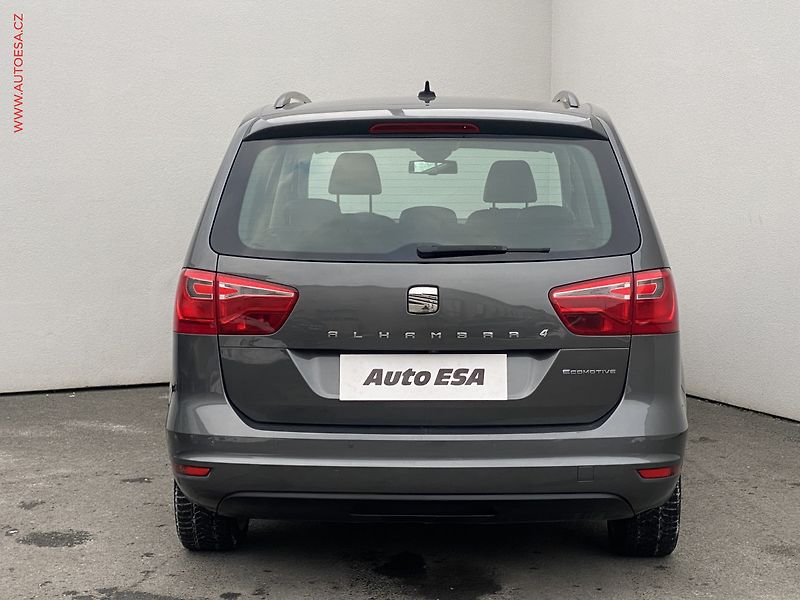Seat Alhambra (2012) 2.0 TDi 4x4, Style, TZ - fotka 5 z 18