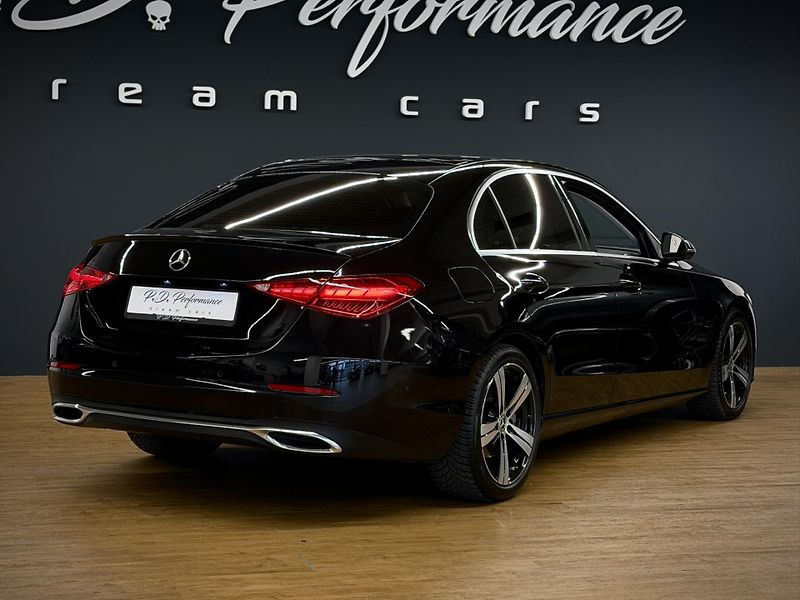 Mercedes-Benz Třídy C (2021) C 220d Avantgarde - fotka 12 z 76