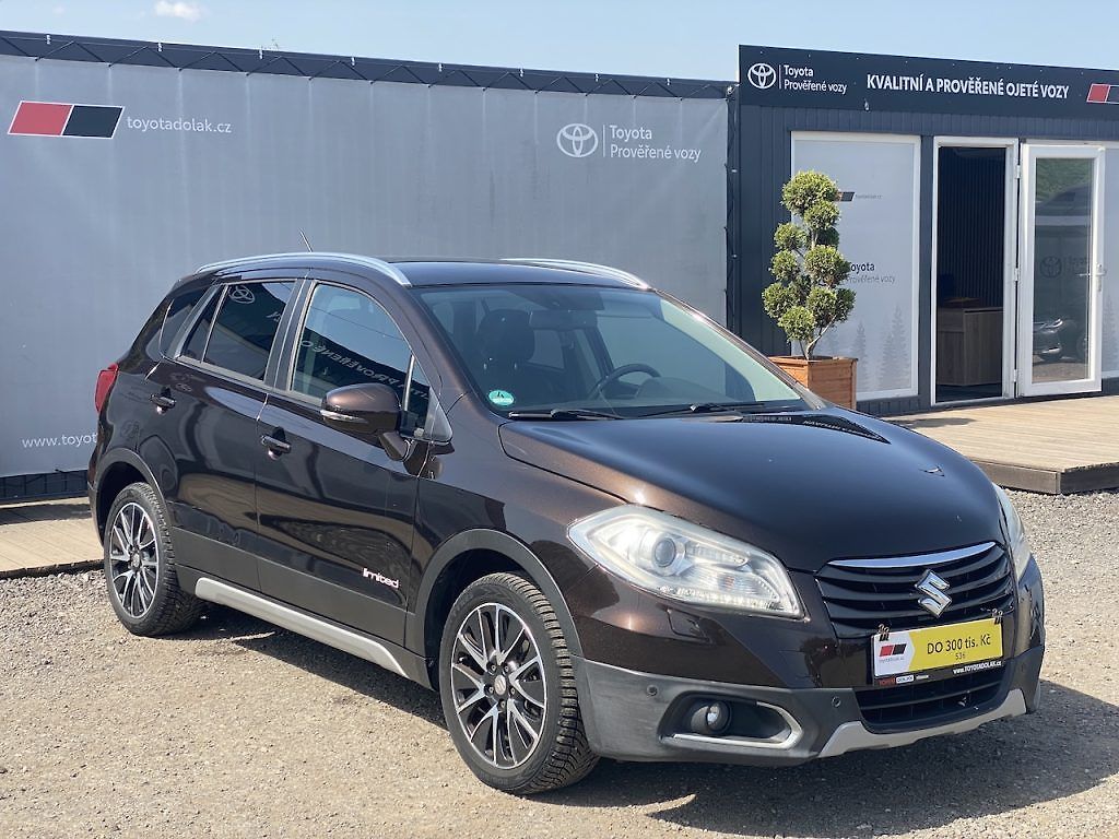 Suzuki SX4 S-Cross 1.6i, tažné, klima, automat