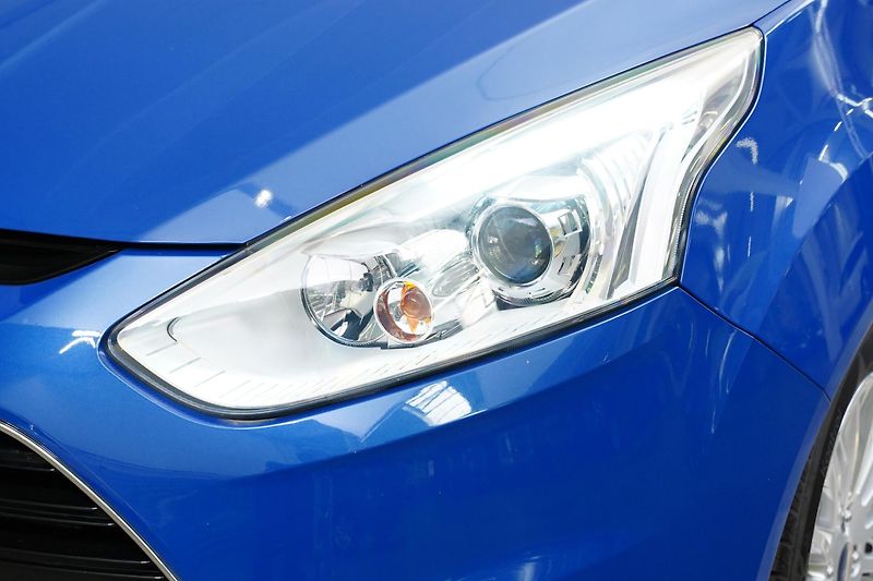 Ford B-MAX - fotka 9 z 26