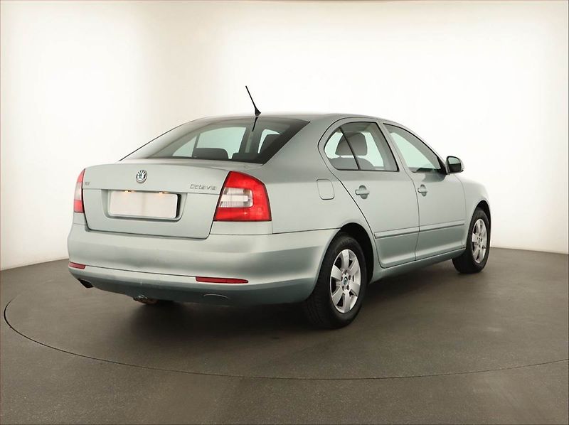 Škoda Octavia (2012) 1.6 TDI, Tempomat - fotka 5 z 13