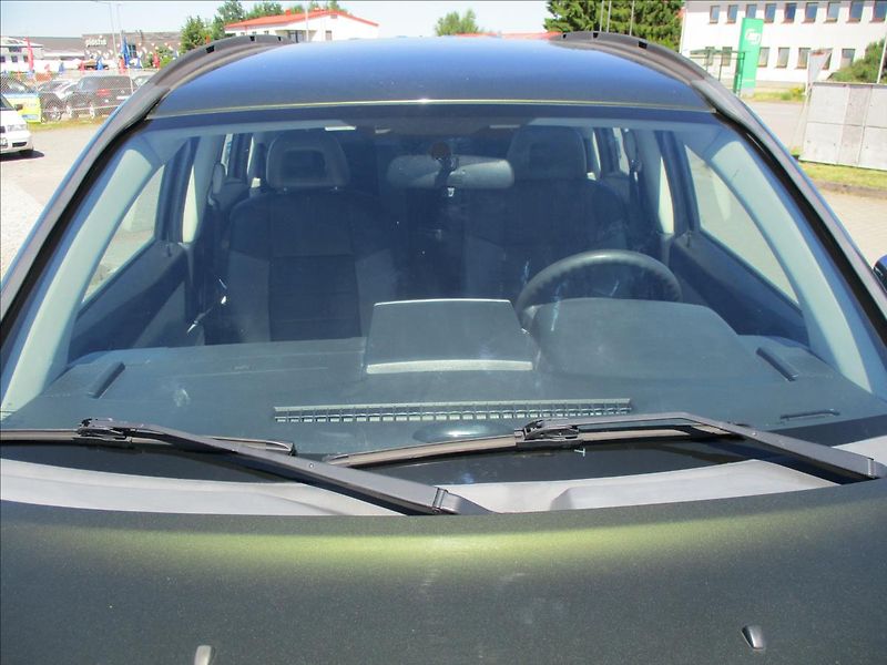 Jeep Compass 2,0 CRD 103kw AWD Limited bez - fotka 24 z 26
