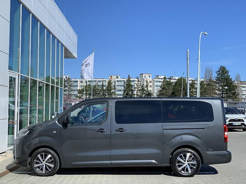Toyota ProAce Verso FAMILY 2,0 L2 AT8 - fotka 14 z 25