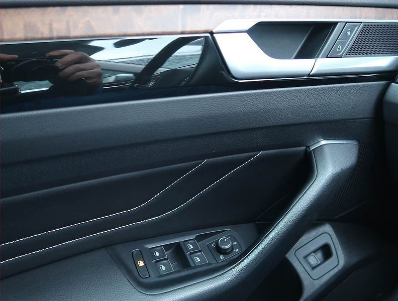 Volkswagen Arteon (2022) Elegance 2.0 TDI - fotka 16 z 20