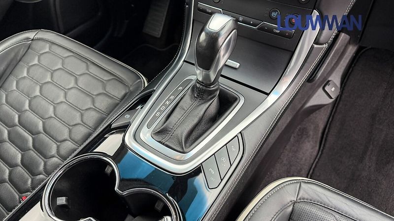 Ford Edge Vignale 2.0 TDCi AWD - fotka 10 z 30