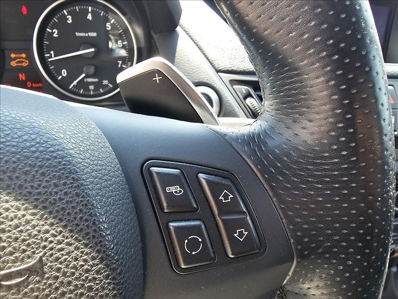 BMW X1 2,0 XDRIVE 28i AUTOMAT TOP - fotka 18 z 46