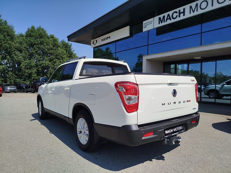 SsangYong Musso Grand Style 2,2 AWD M6 + rolet - fotka 12 z 25